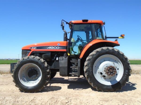 AGCO DT220A 