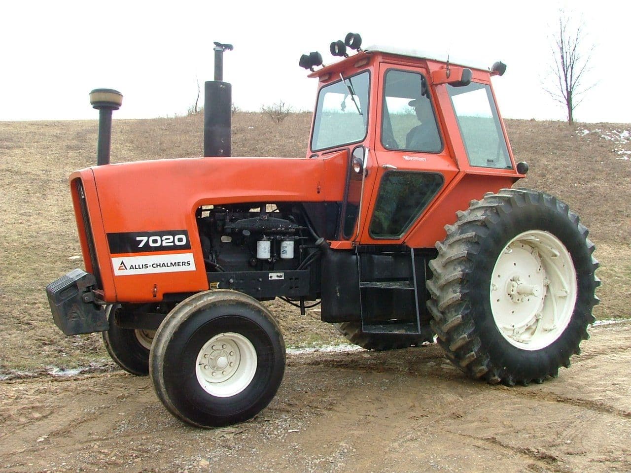 Allis Chalmers 7020 