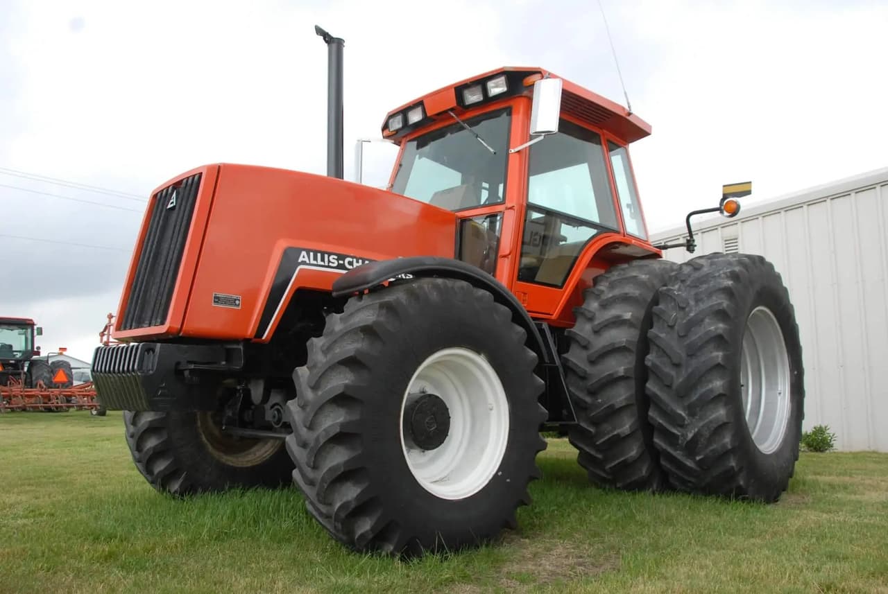Allis Chalmers 8070 