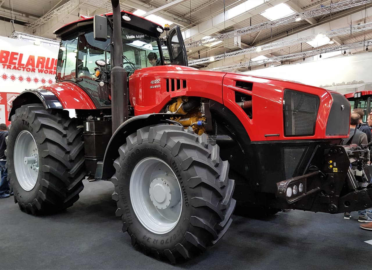 Belarus MTZ-102 