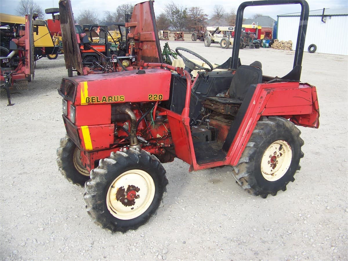Belarus MTZ-220 