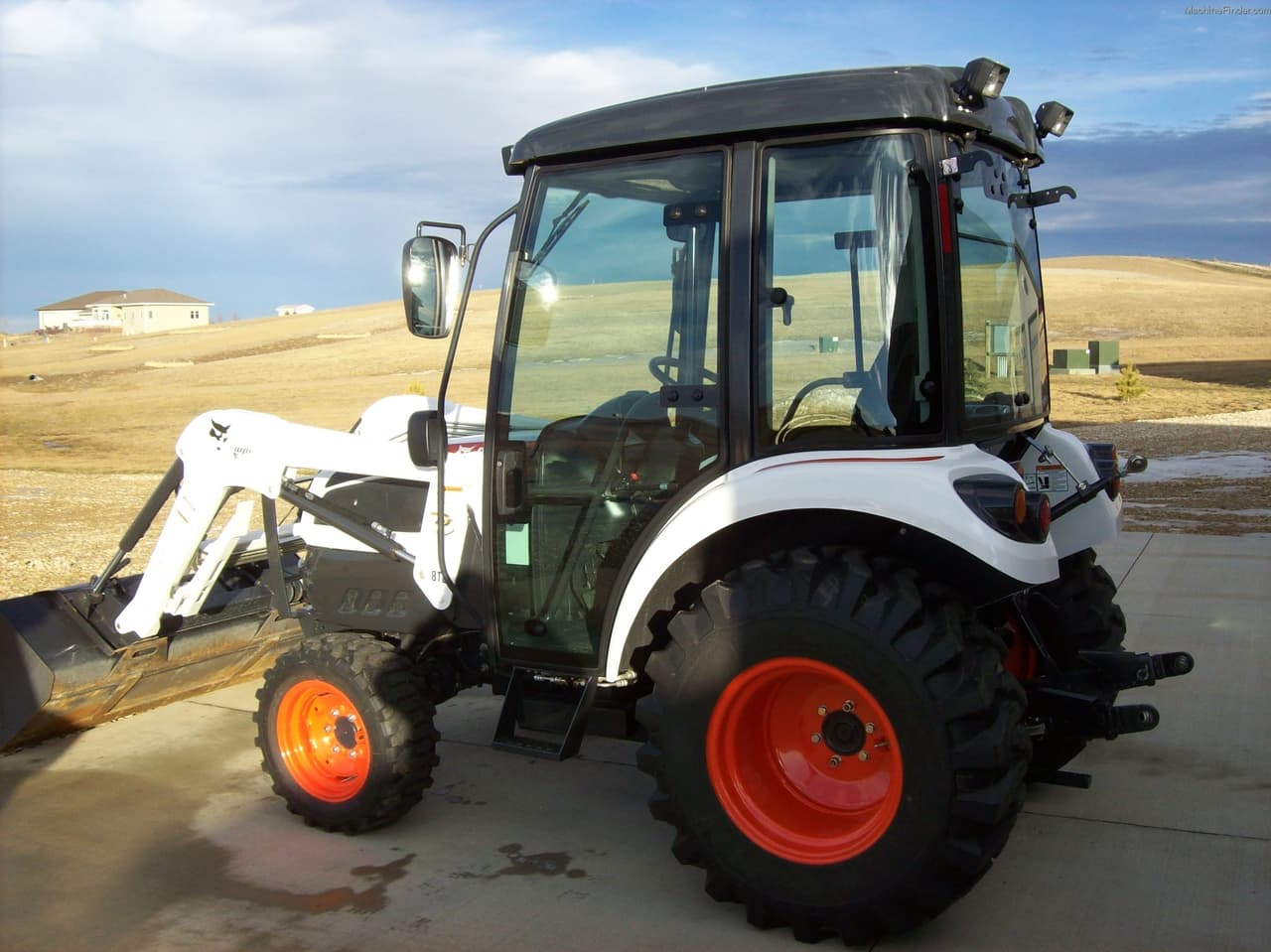 Bobcat CT335 