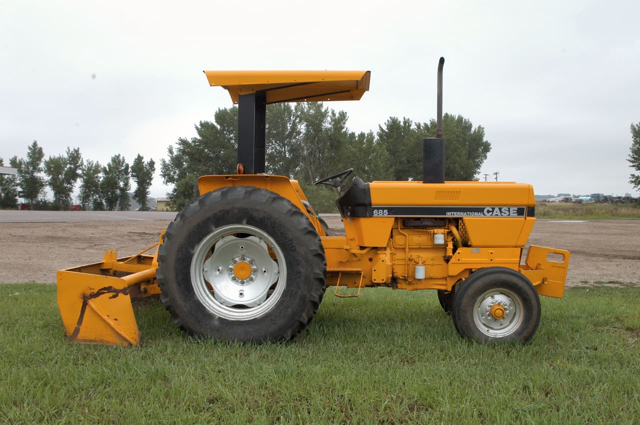 CaseIH 685 
