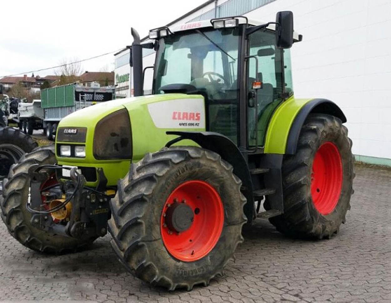 Claas Ares 696 
