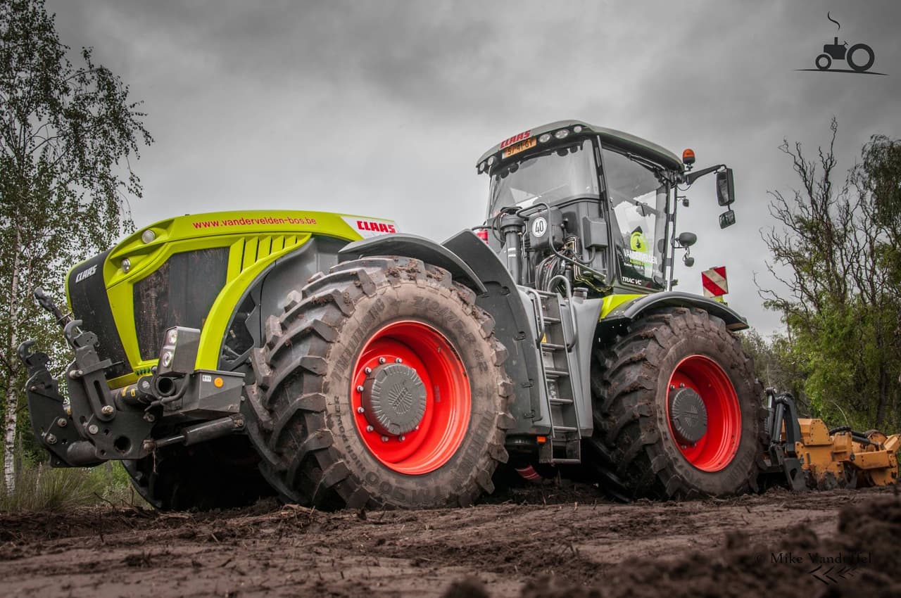 Claas Xerion 4000 