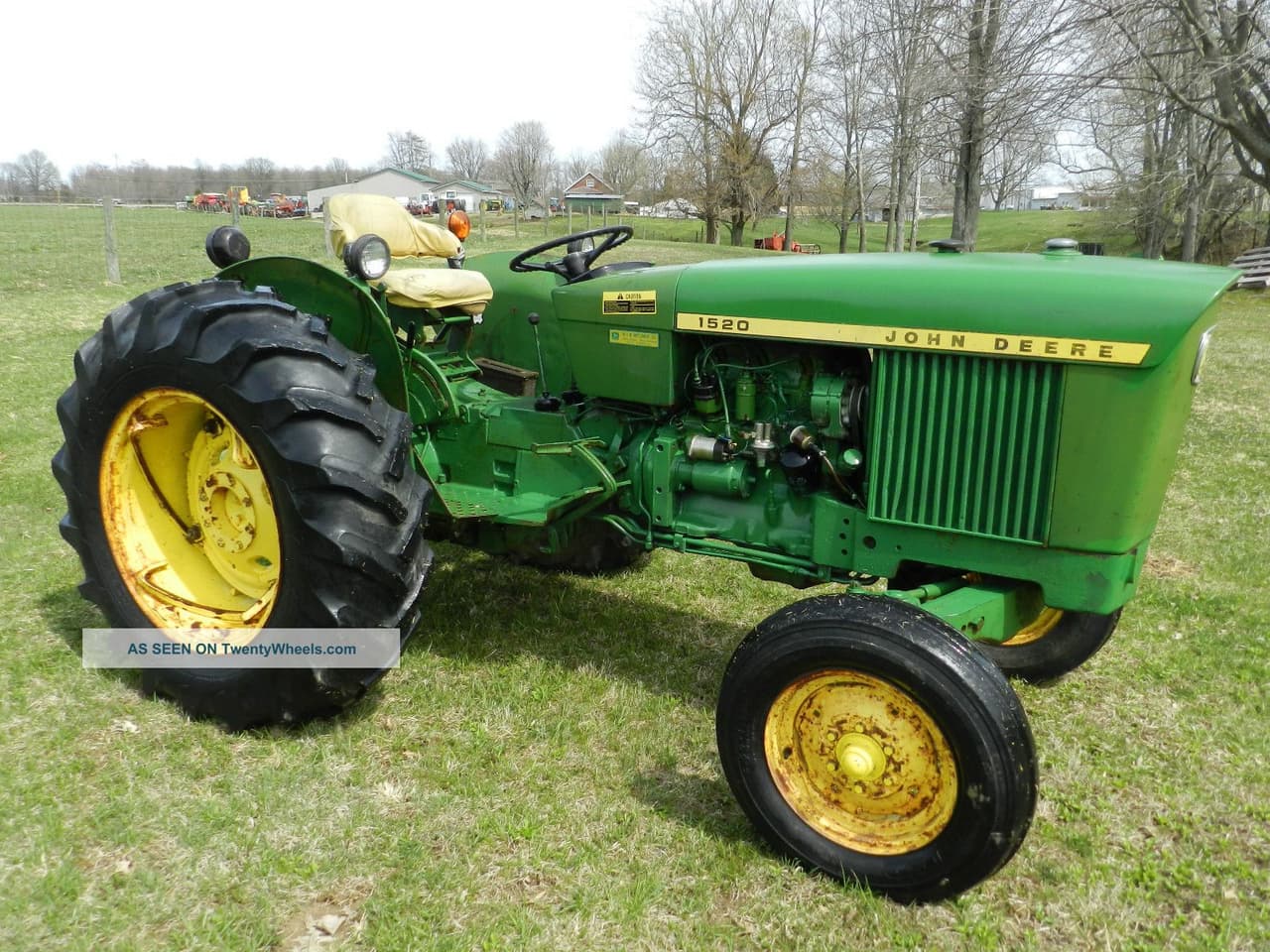 John Deere 1520 