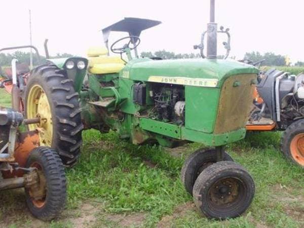 John Deere 2010C 