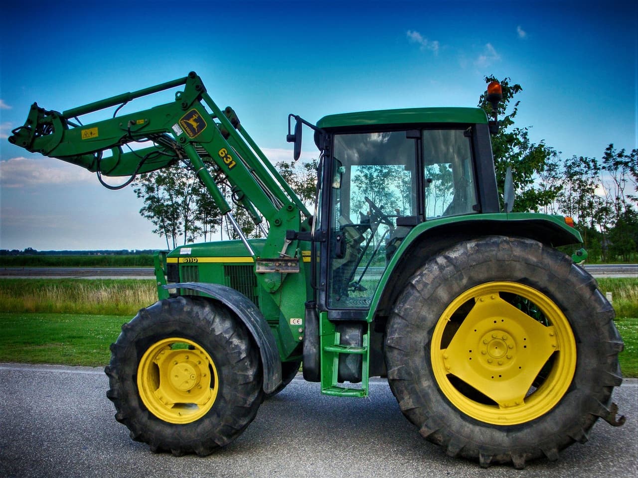 John Deere 2446F