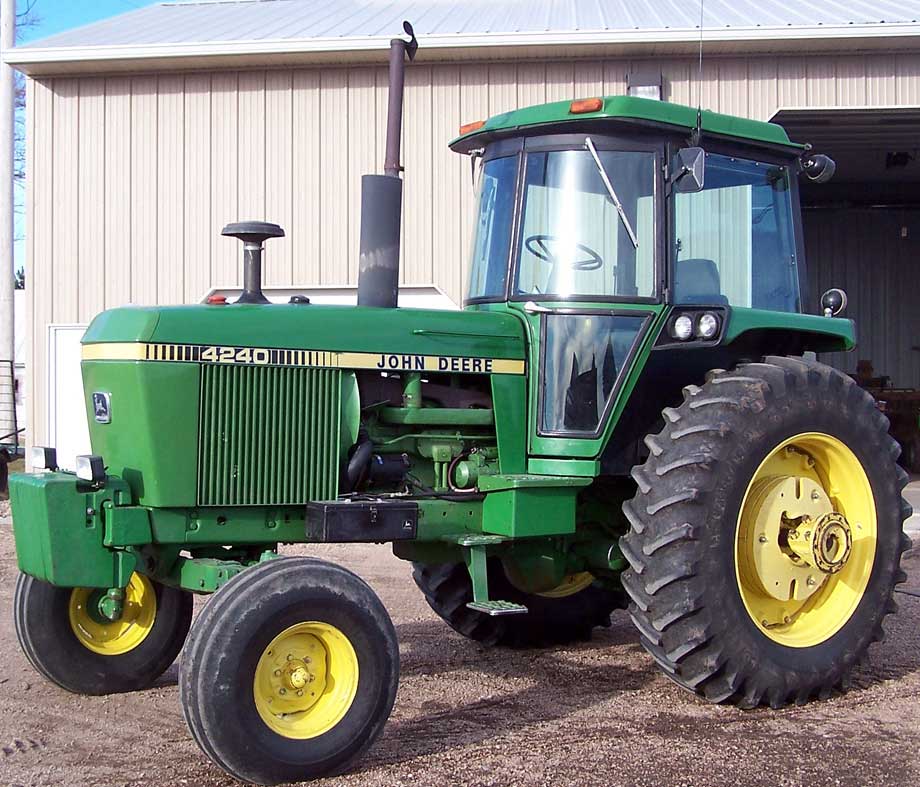 John Deere 4240 