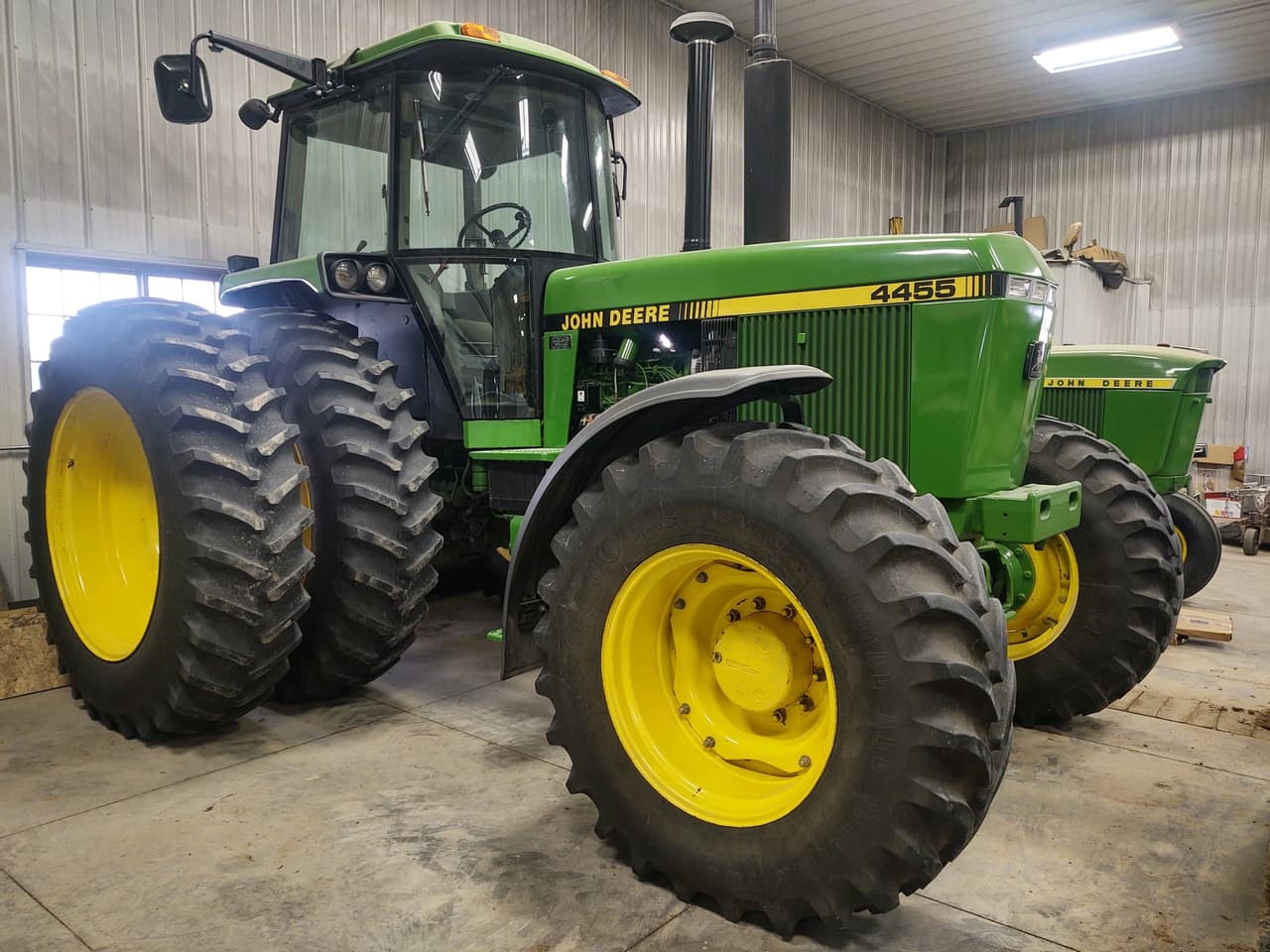 John Deere 4455 