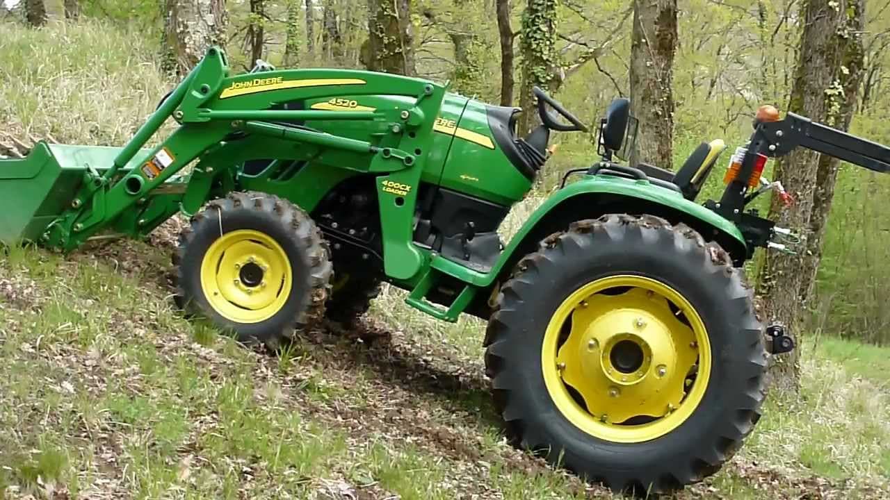 John Deere 4520 