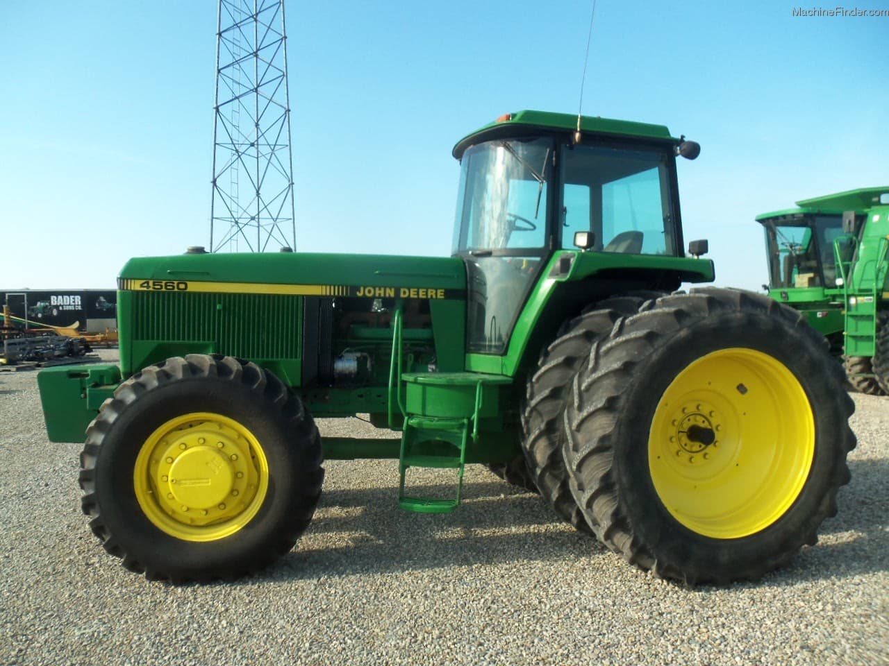John Deere 4560 