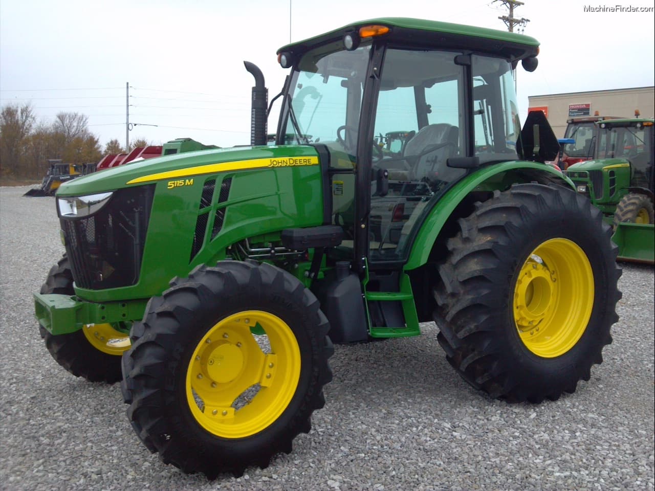 John Deere 5115M 