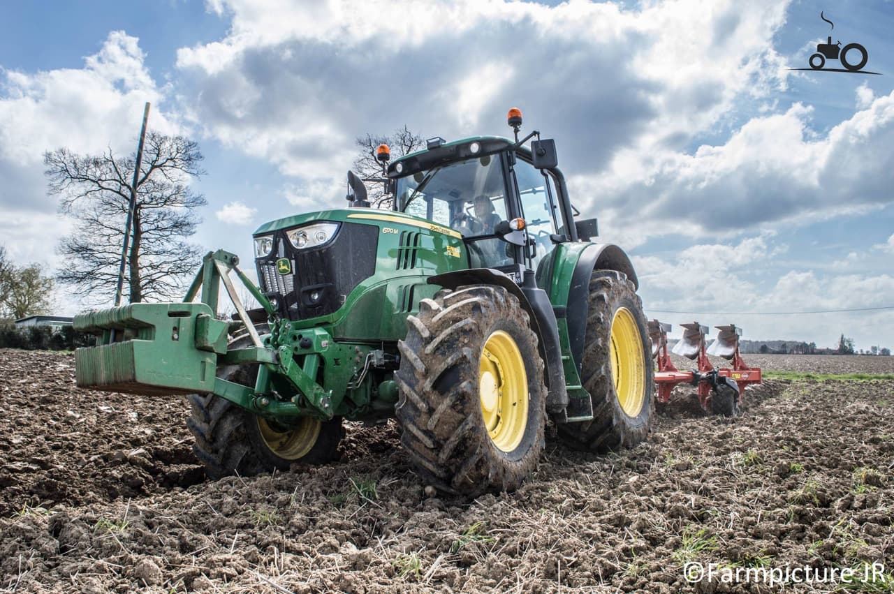 John Deere 6170M 