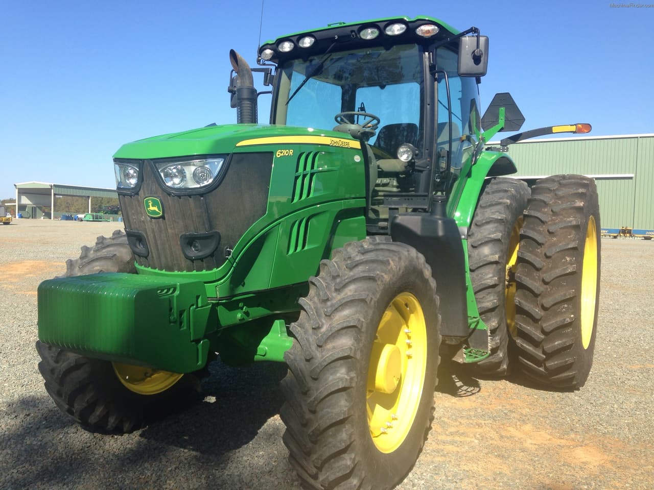 John Deere 6210R 