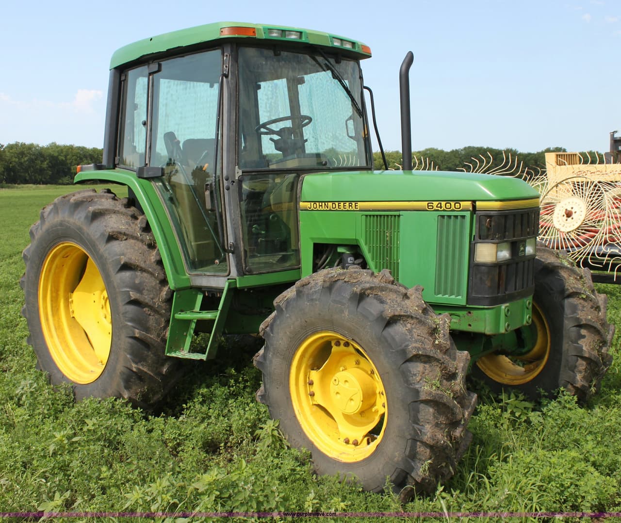 John Deere 6400 