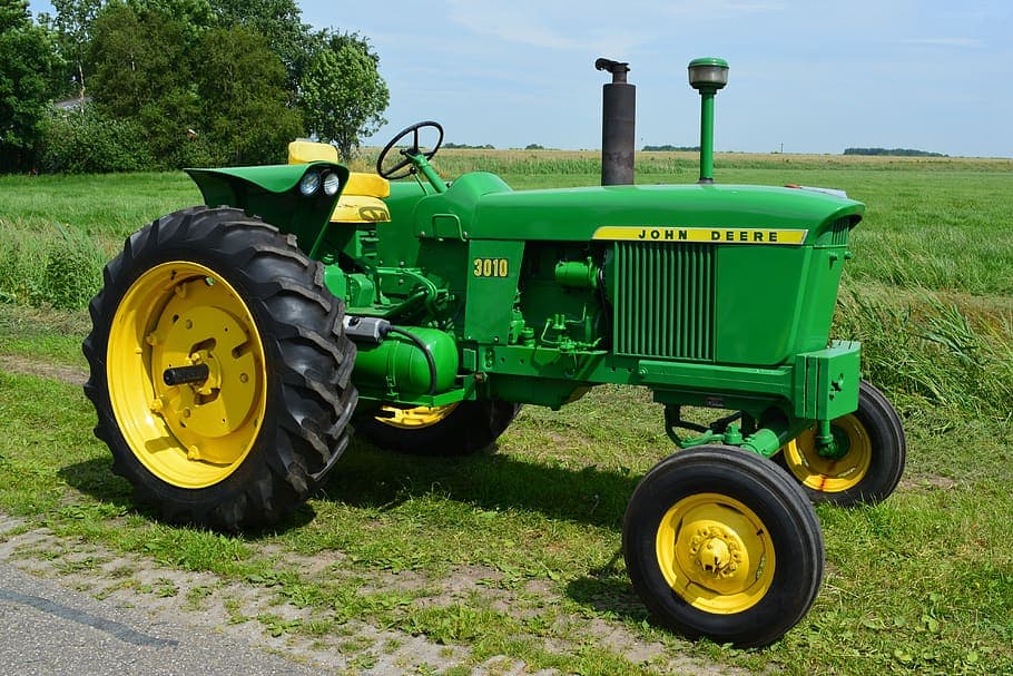 John Deere 6500L 
