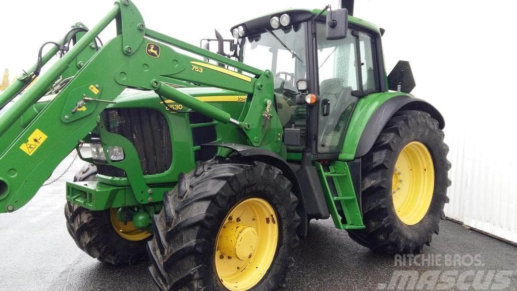 John Deere 6530 