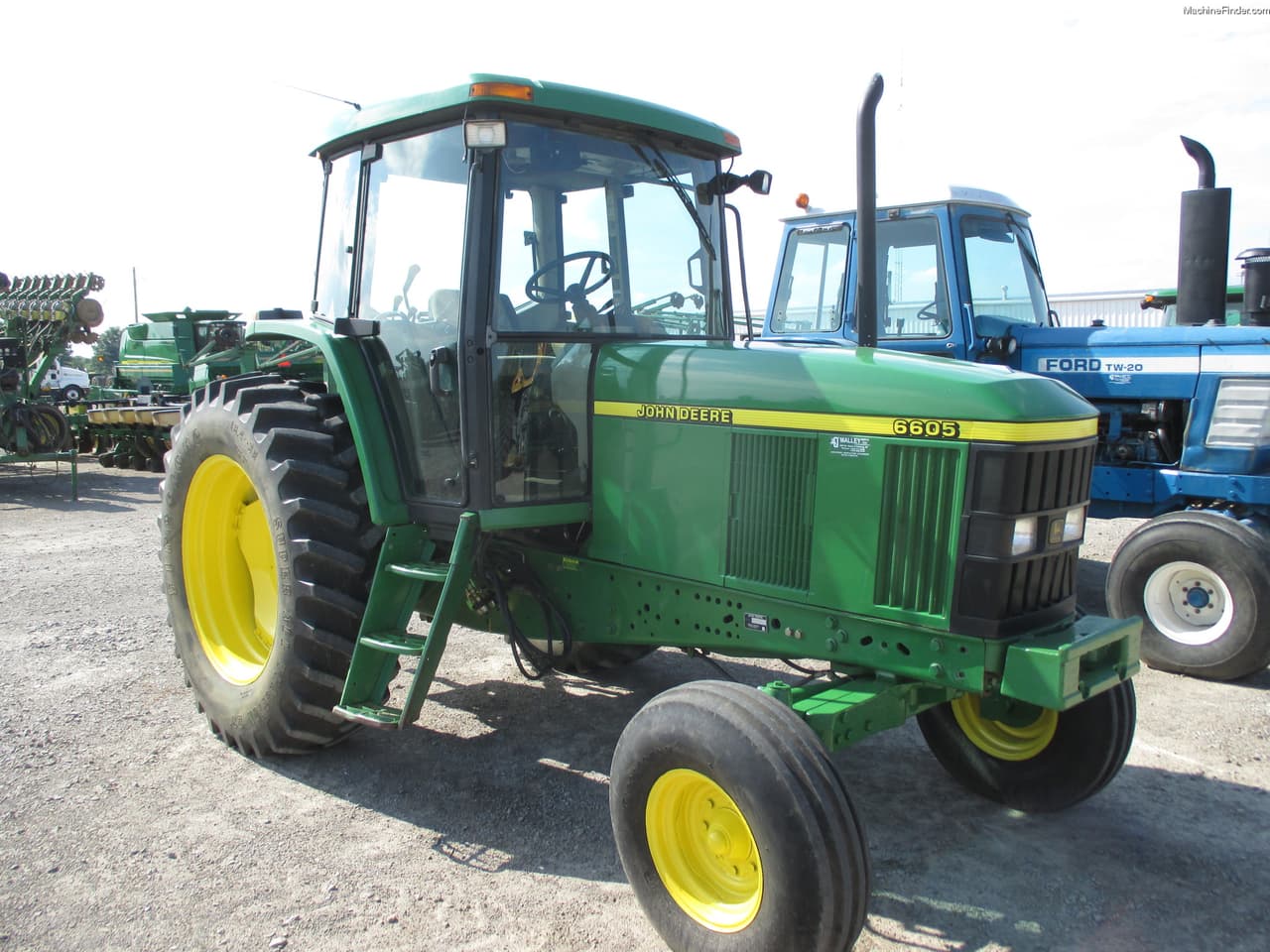 John Deere 6605 