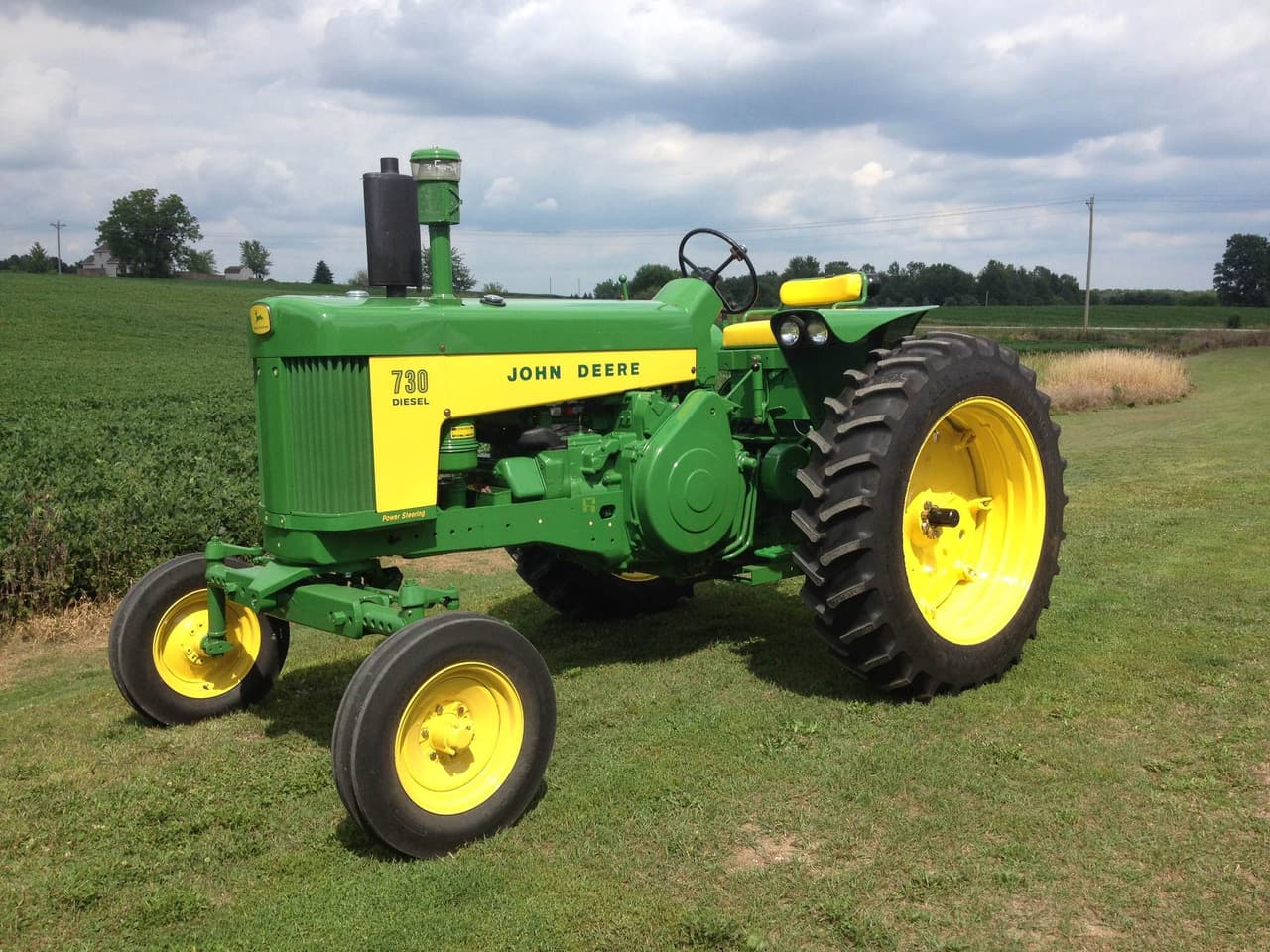 John Deere 730 