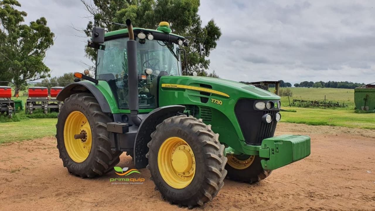 John Deere 7730 