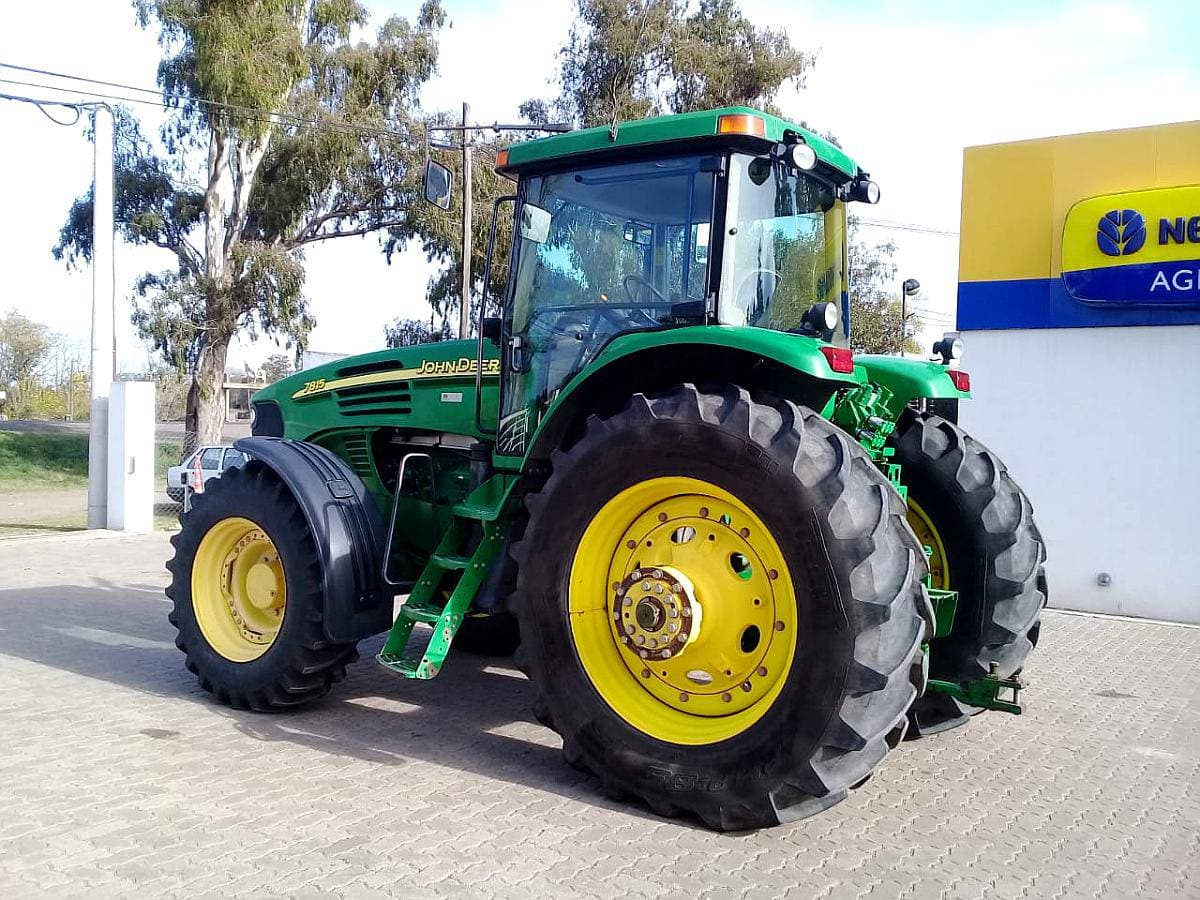 John Deere 7815 