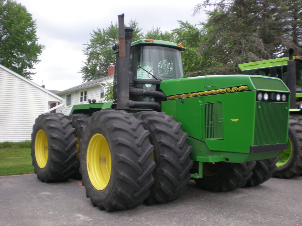 John Deere 8870 