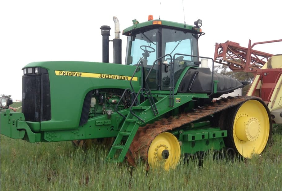 John Deere 9300T 