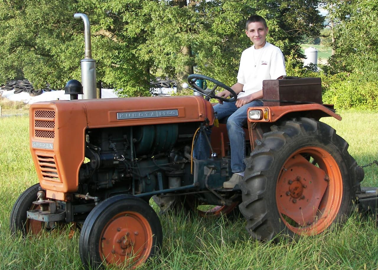 Kubota L200 