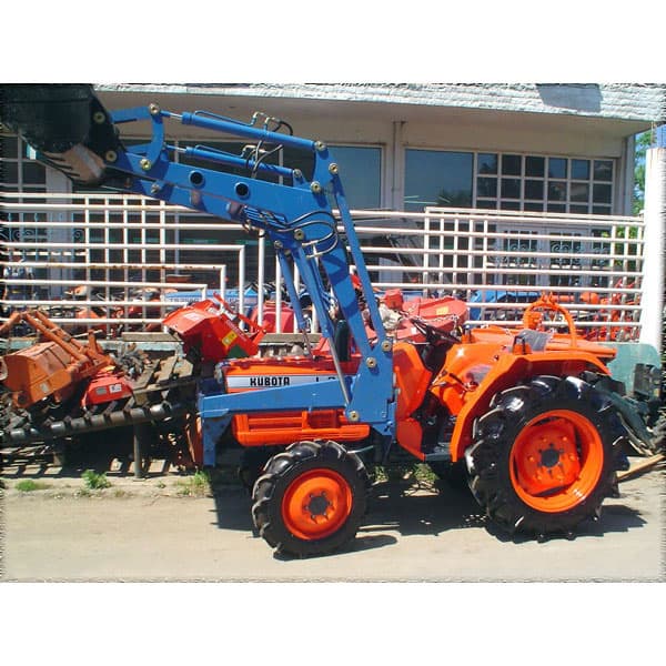 Kubota L2402 