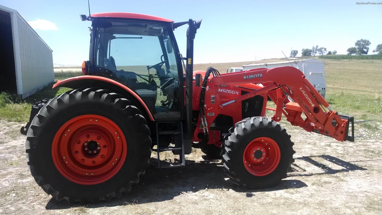 Kubota M126GX 