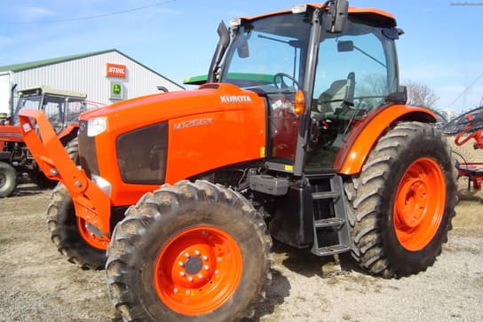 Kubota M126X 