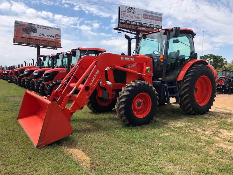 Kubota M6-141 
