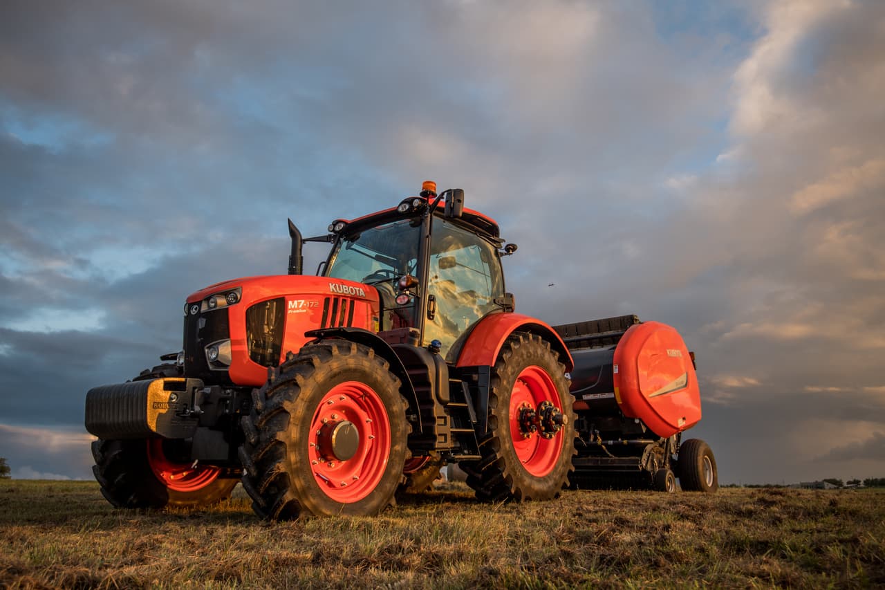 Kubota M7-131P-PS 