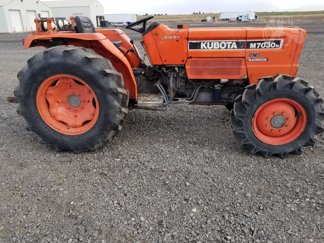 Kubota M7030 