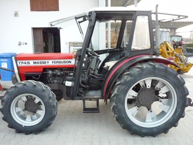 Massey Ferguson 174 