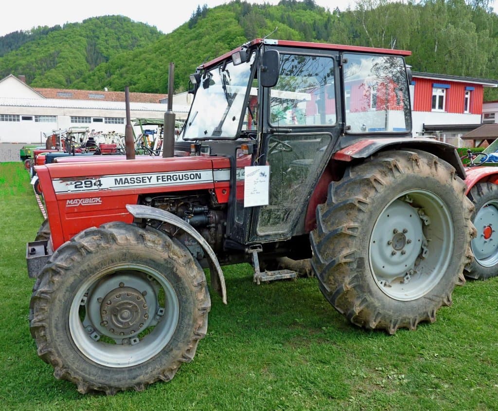 Massey Ferguson 294 