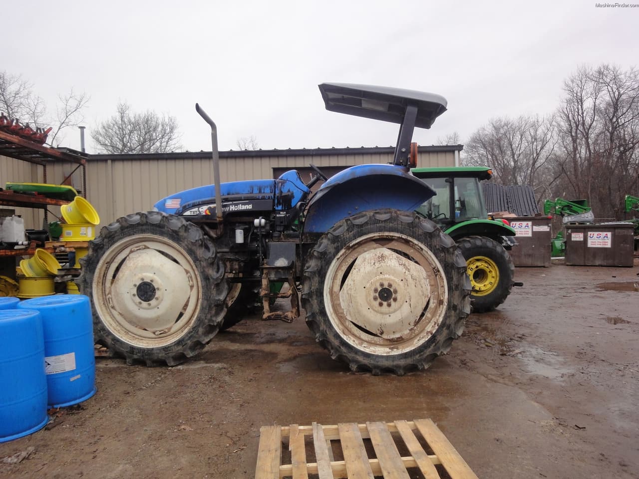 New Holland TB120 