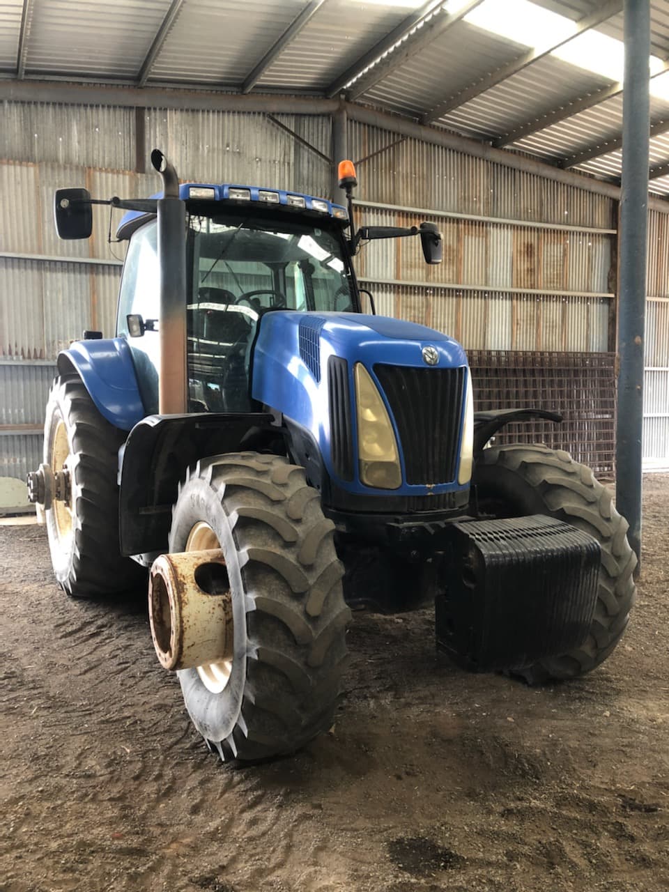 New Holland TG255 