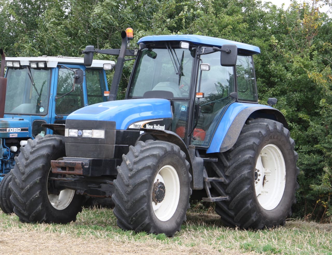 New Holland TM130 
