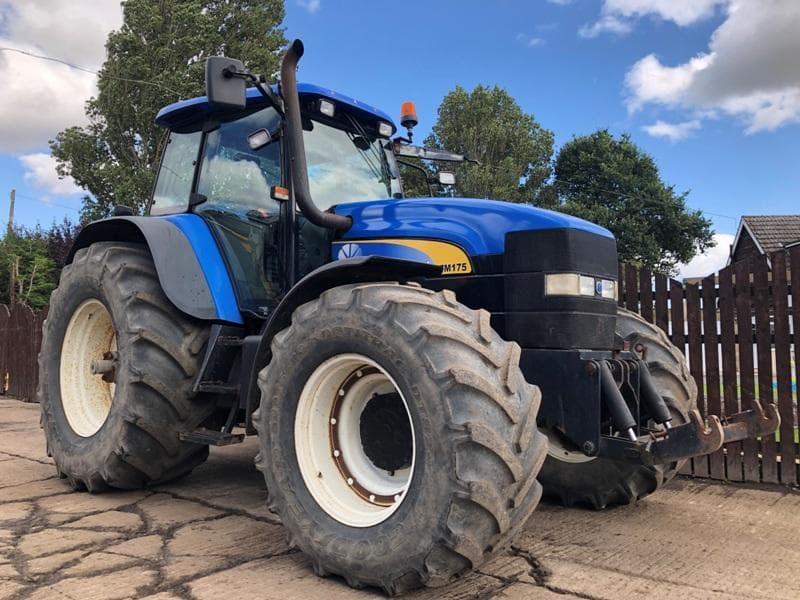 New Holland TM175 