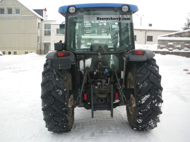 New Holland TN85DA 