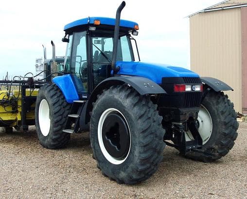 New Holland TV145 