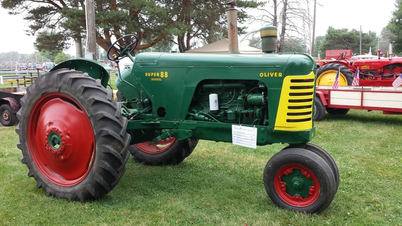 Oliver Super 88 