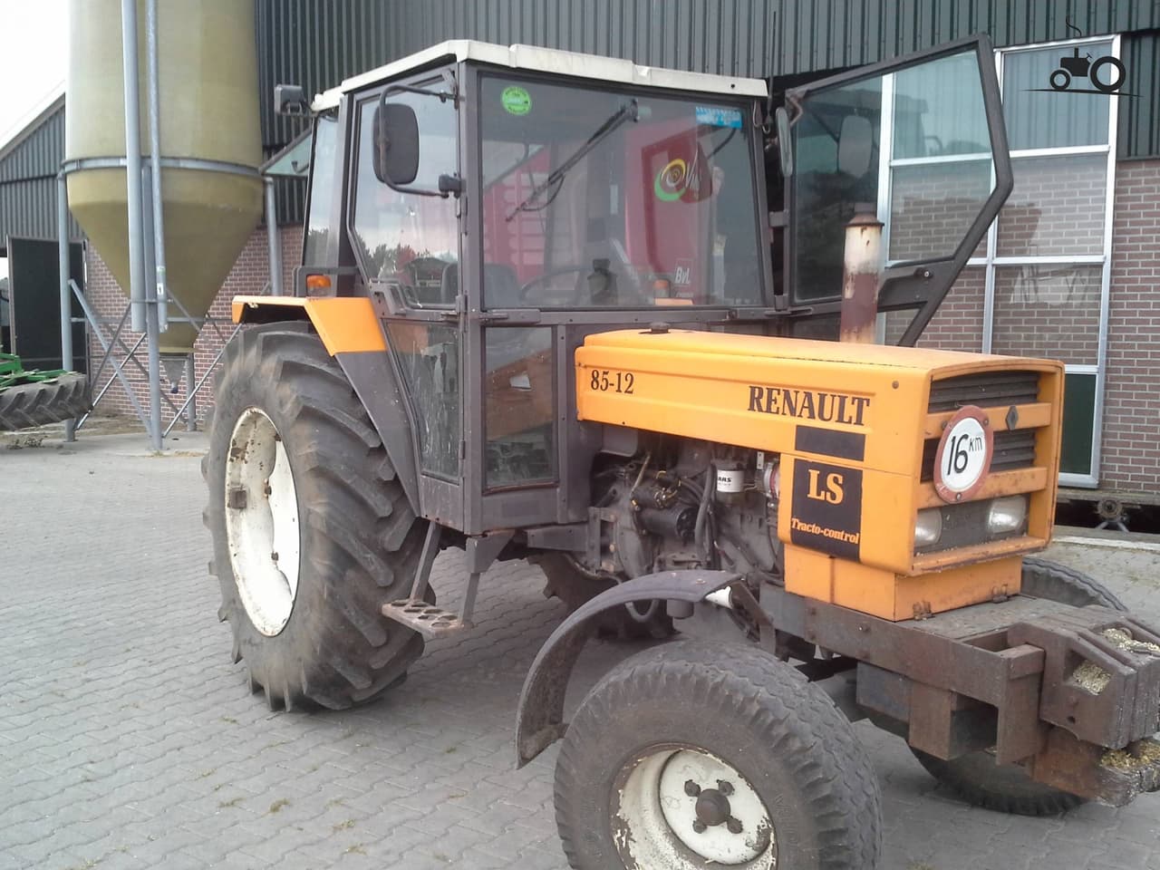 Renault 85-12 LS 