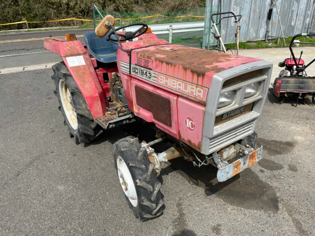 Shibaura Ford 1100 
