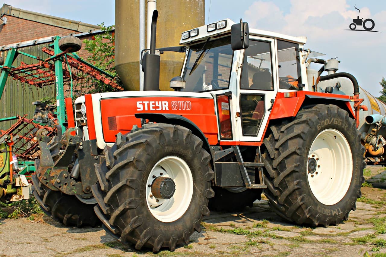 Steyr 8110 