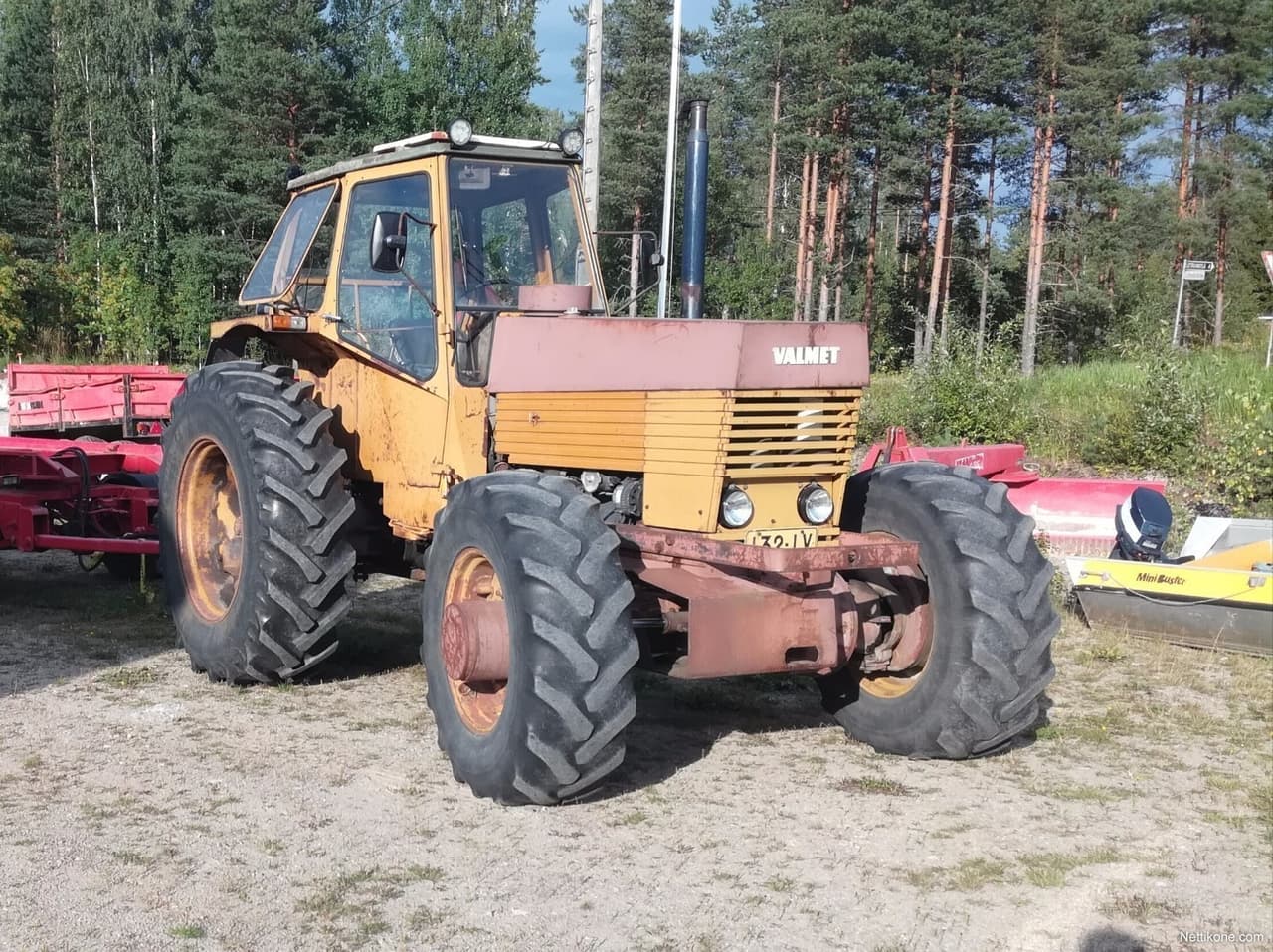 Valmet 1102 