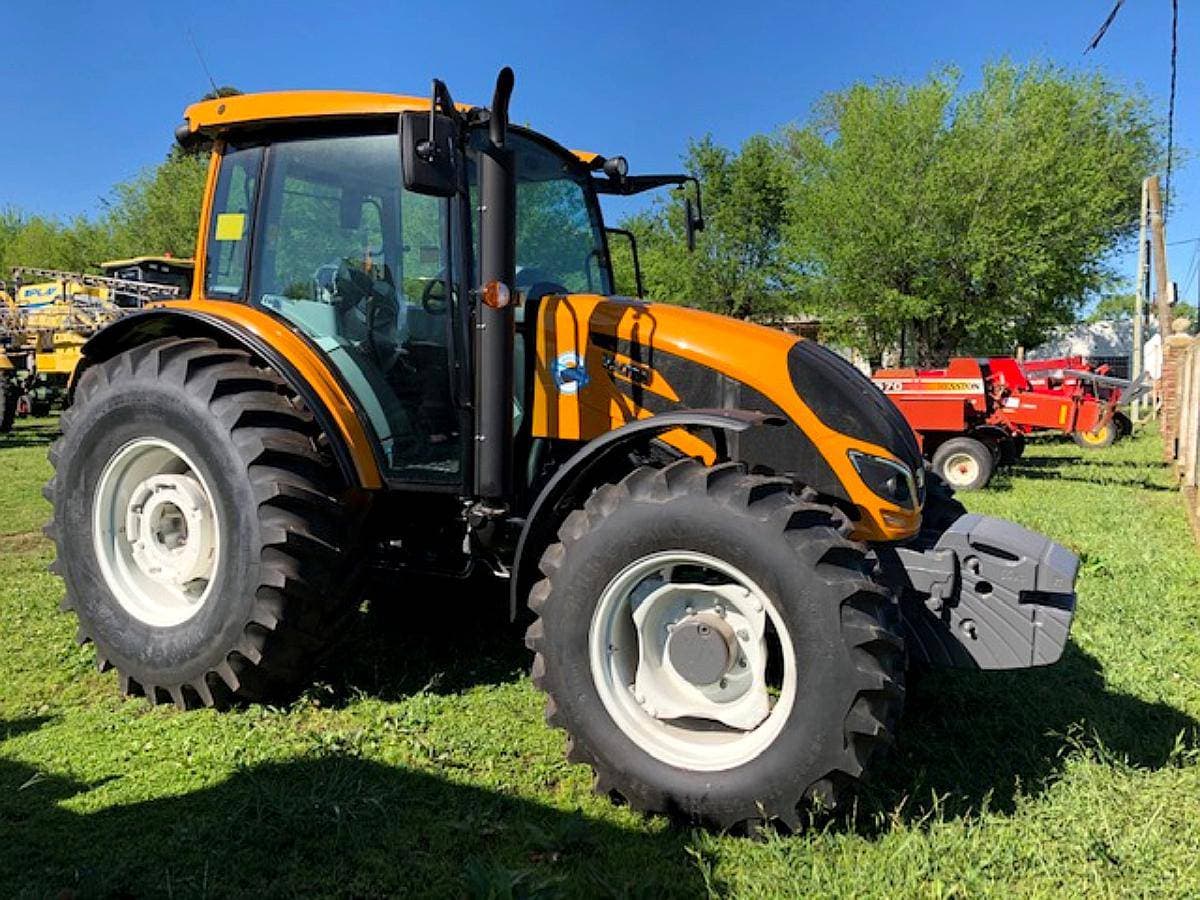 Valtra A114 