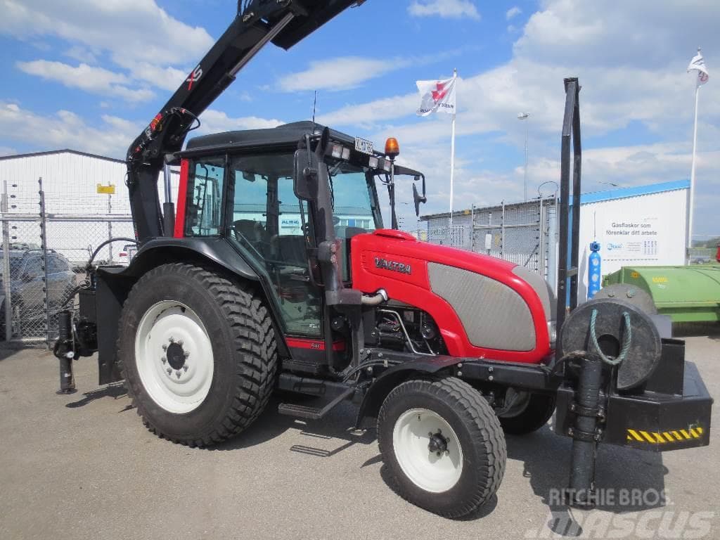 Valtra A85 